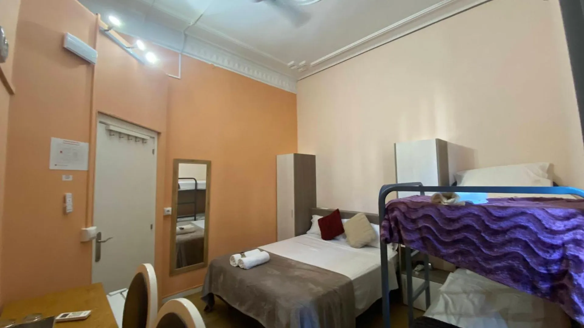 Sant Antoni Hostal, Sustainable Tourism Barcelona 0*,